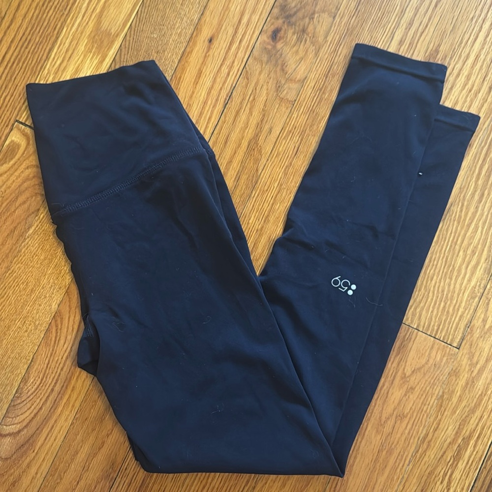 Splits 59 cropped navy leggings - size small